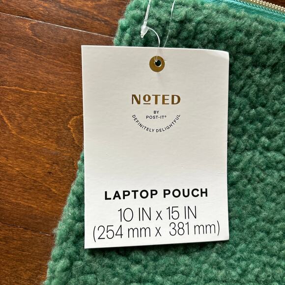 NEW Noted By Post It Laptop Pouch Case Cover Green Fuzzy Zipper 10 in x 15 in - Picture 2 of 6
